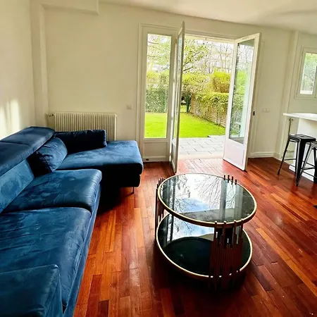 Exceptional With Private Garden نويي سور سين